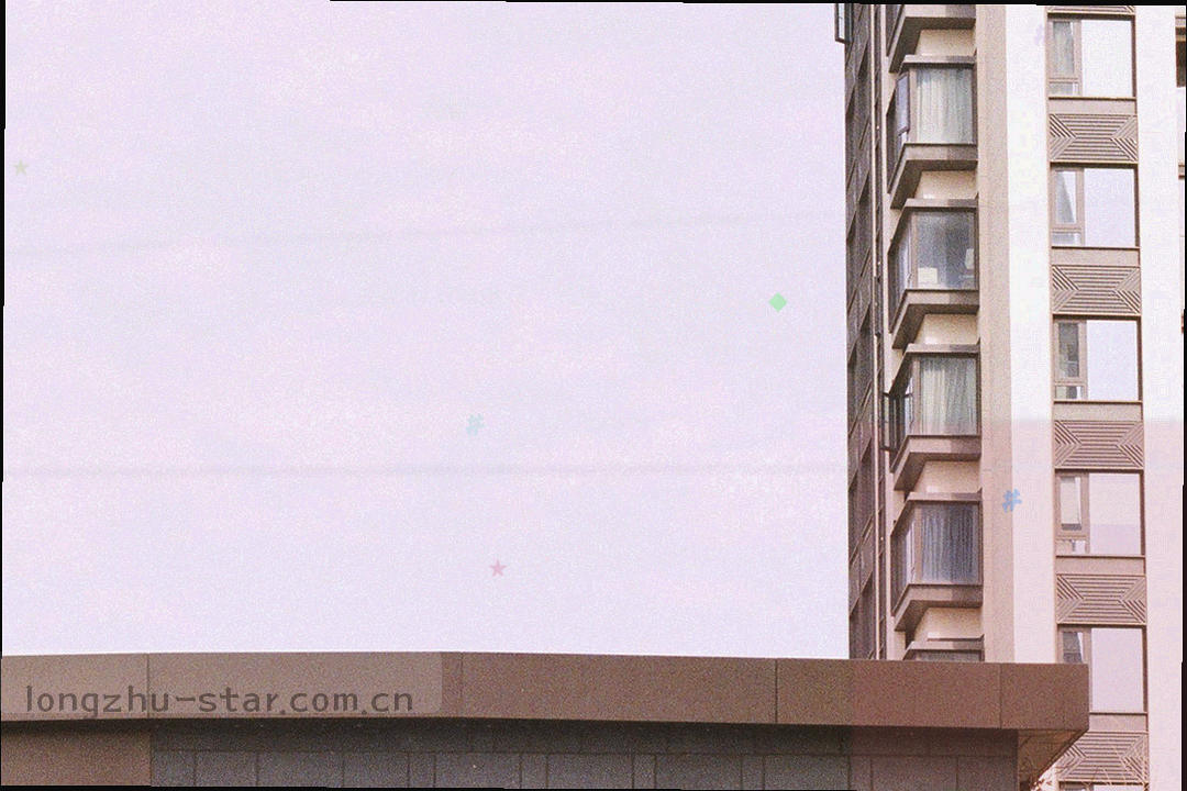 手机屏幕与数据面板层叠的应用界面抽象图，屏幕内容以像素块示意